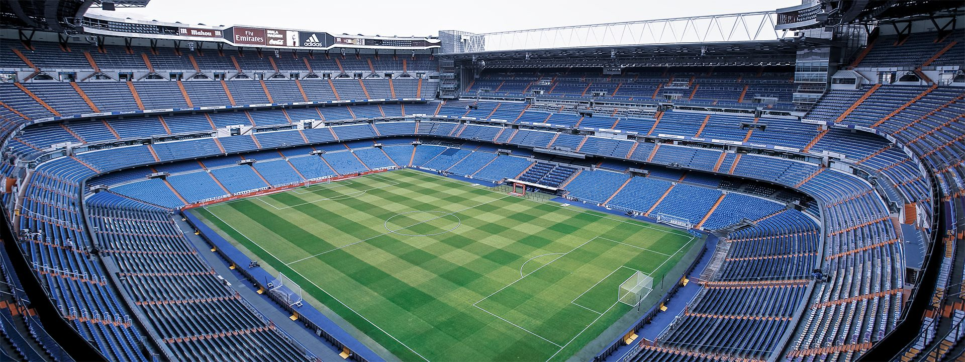 Santiago Bernabéu: entradas, tour, metro y cómo llegar al estadio del Real  Madrid